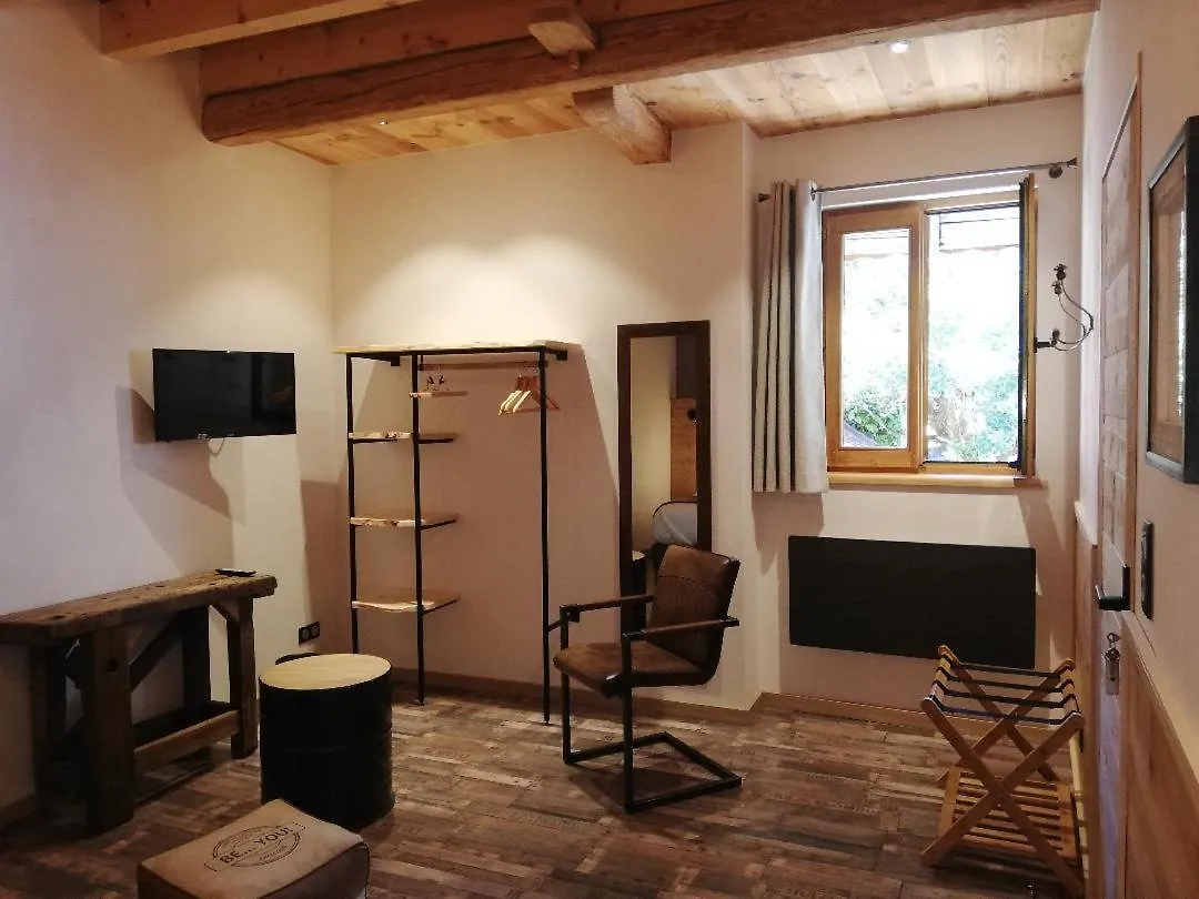 Un R De Memises Bed & Breakfast Thollon-les-Memises 0*,  France